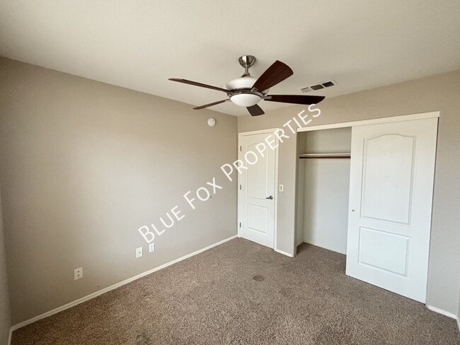 Building Photo - 10163 E Falcon Point Dr