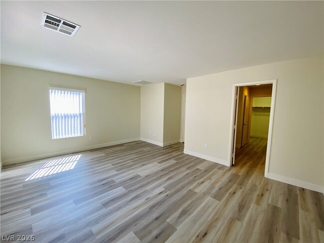 Building Photo - 6158 Dutch Windmill Ave