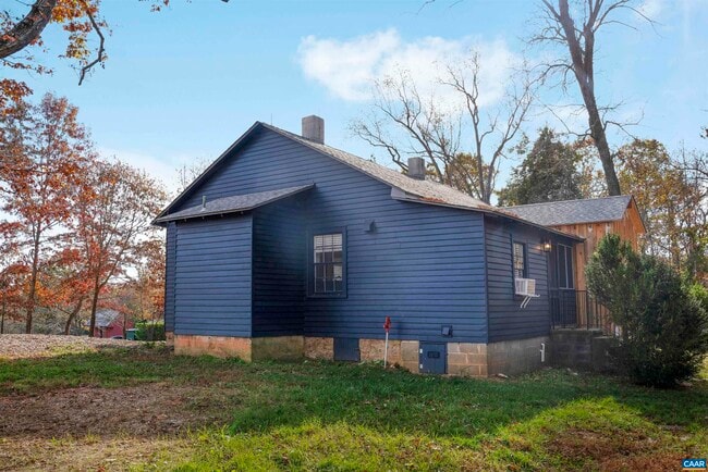 Building Photo - 2580 Nydrie Dr