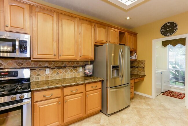 Building Photo - 1534 Brookstone Ln