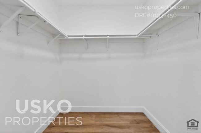 Building Photo - "Charming 2-Bed Duplex in Rancho Cordova – 1,110 Sq Ft of Comfort!"