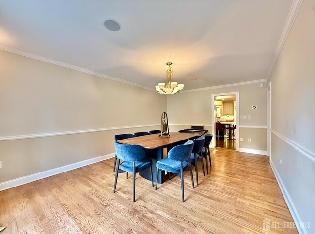 Building Photo - 4 Rebel Run Dr