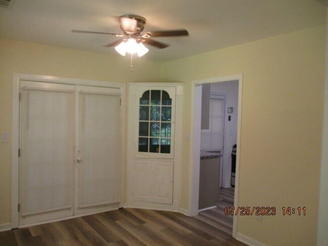 Building Photo - 2032 Rector Dr SW