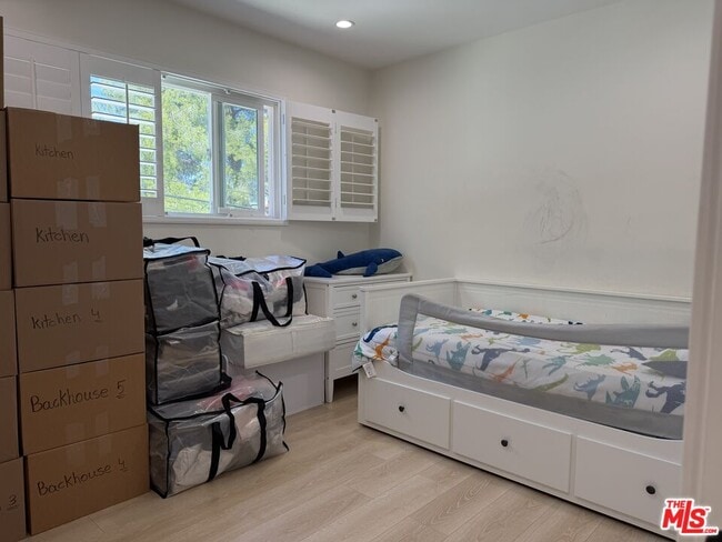 Building Photo - 8561 Kyle St