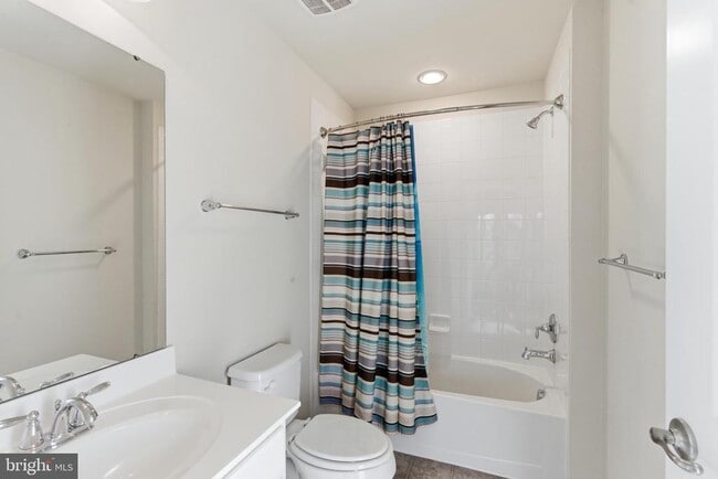 Building Photo - 4500 Fait Ave