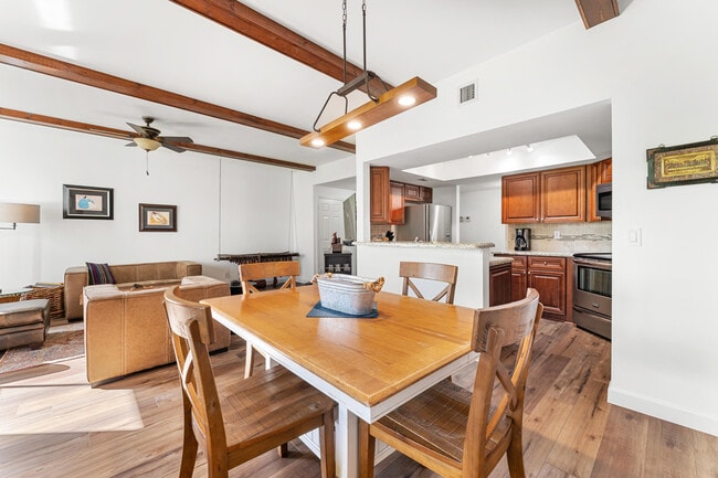 Building Photo - 403 Sea Oats Dr