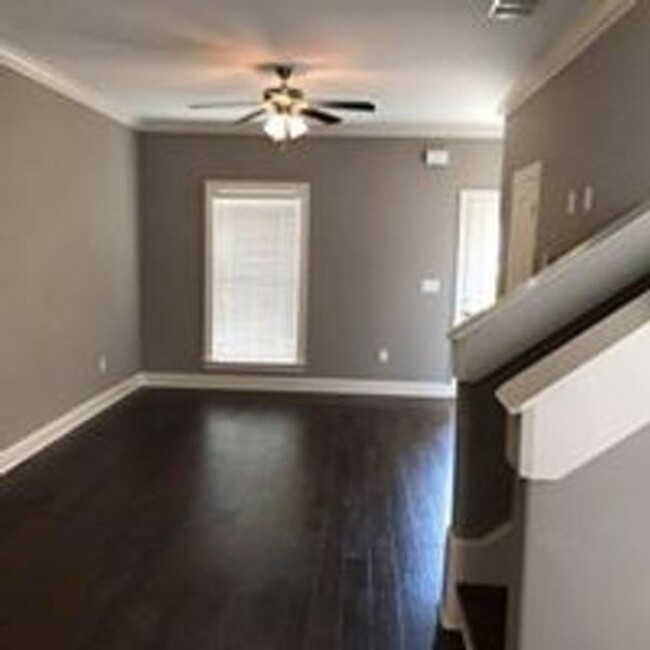 Building Photo - West End Unit 61
