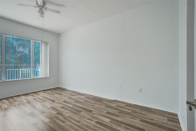 Building Photo - 1200 Town Center Dr