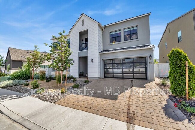 Building Photo - 6120 Triple Crown Dr