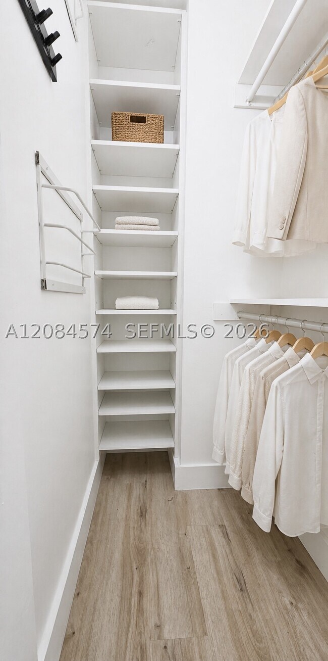 Building Photo - 6330 SW 79th St