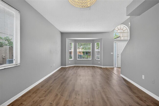 Building Photo - 4210 Harbor Lake Dr