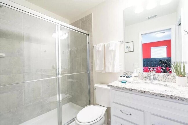 Building Photo - 7243 Oak Hammock Dr