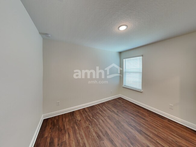 Building Photo - 2865 Ponds Trl
