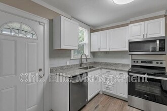 Building Photo - 618 Lilley Ave