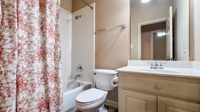 Building Photo - 6812 Sail Away Pl