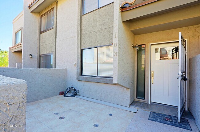 Building Photo - 2615 Hayden Rd