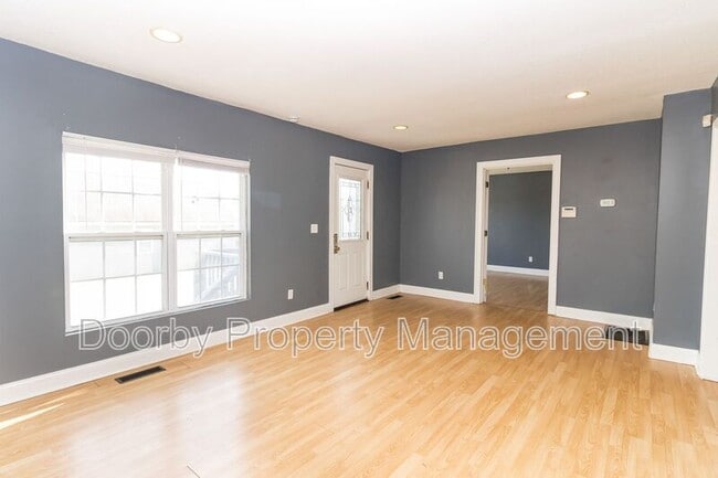 Building Photo - 1707 Kirby Ave