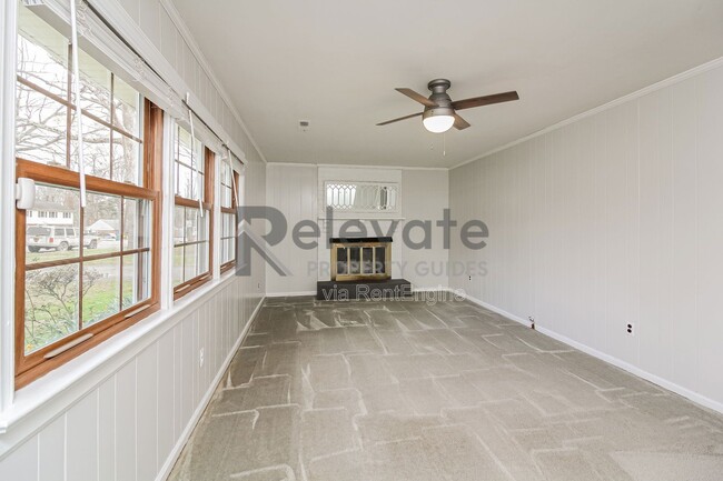 Building Photo - 7808 E Yardley Rd