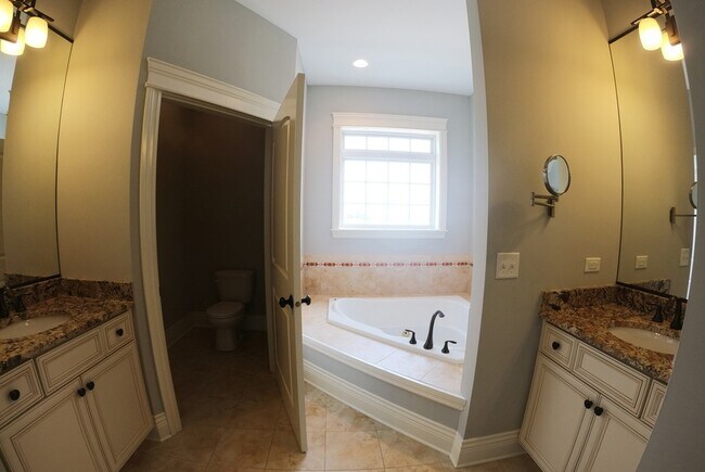 Building Photo - 10765 Clocktower Drive Unit 601