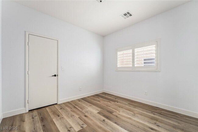 Building Photo - 268 Bella Matese Ave