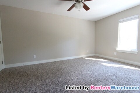 Building Photo - 1206 Deloney St