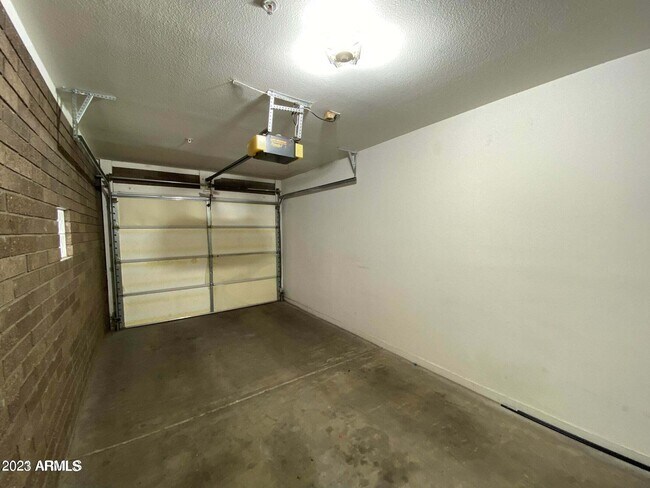 Building Photo - 3633 N 3rd Ave