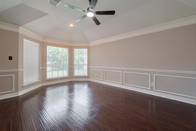 Building Photo - 1523 Brook Grove Dr