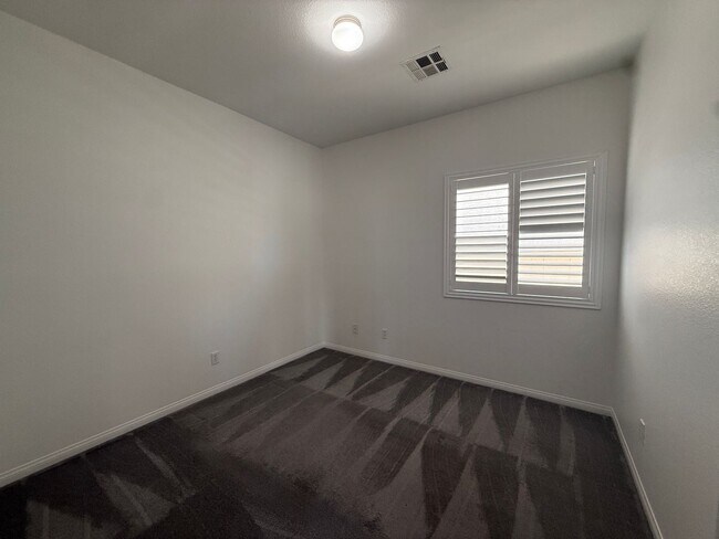 Building Photo - 3bd/bath Single Family Home!