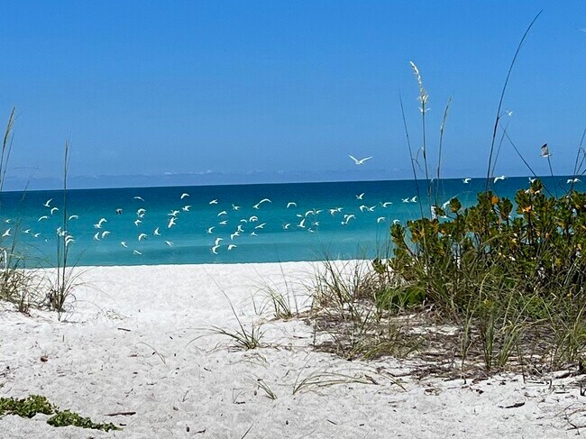 Private Beach - 843 Bayport Way