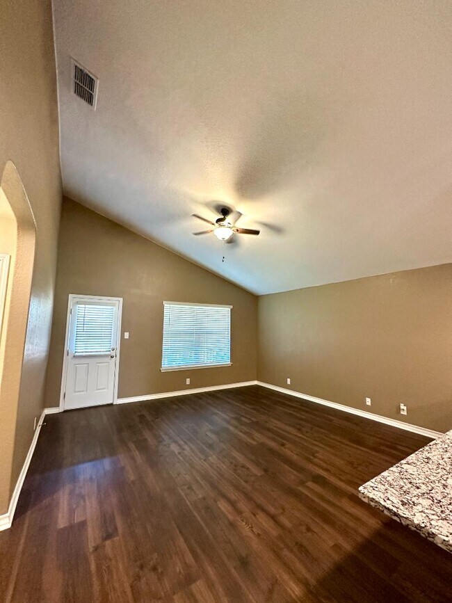 Building Photo - 14218 Minette Loop