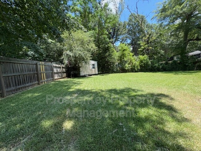 Building Photo - 5900 Frazier Dr