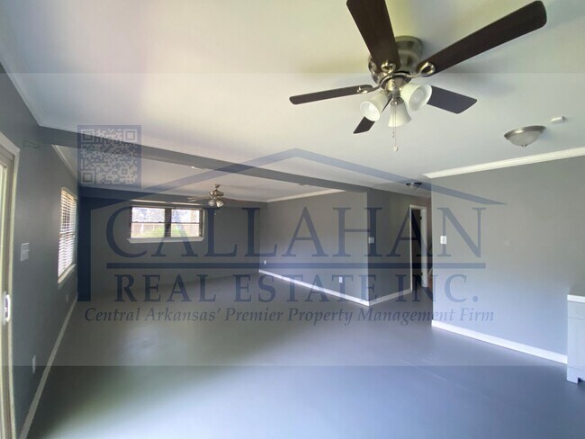 Building Photo - Jacksonville Foxwood Home