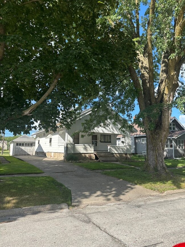 Building Photo - 2 bedroom house Rockwell City $780