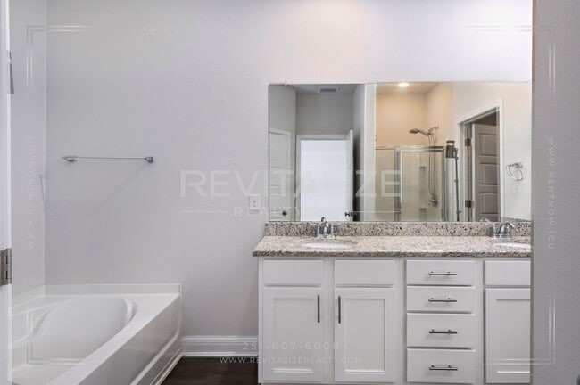 Building Photo - Modern 4BR 2 BA Home in Spanish Fort