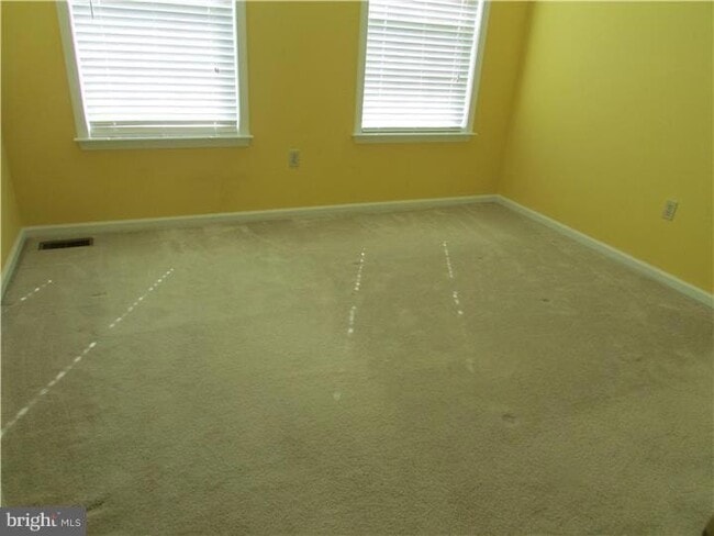 Building Photo - 1 Overlook Ct