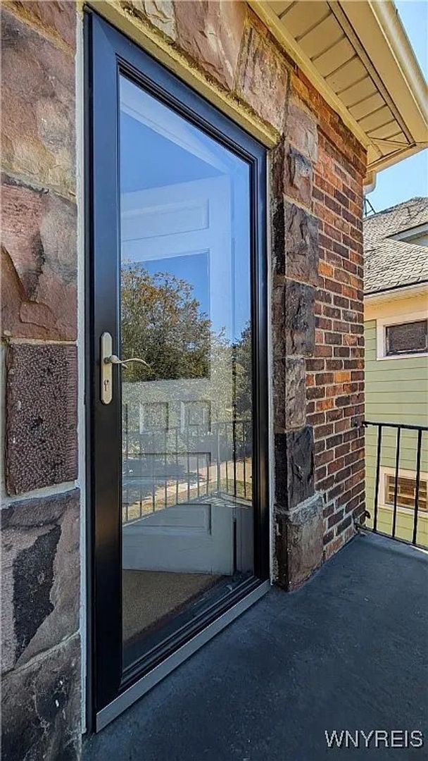 Building Photo - 95 Rand Ave