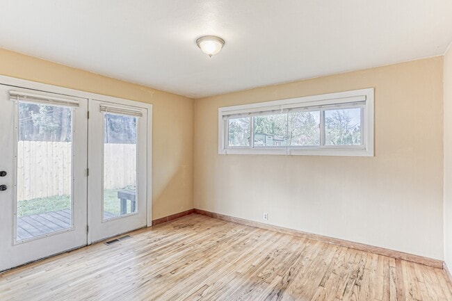 Building Photo - 7010 NE Alberta St