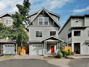 Building Photo - 11725 12th Pl W
