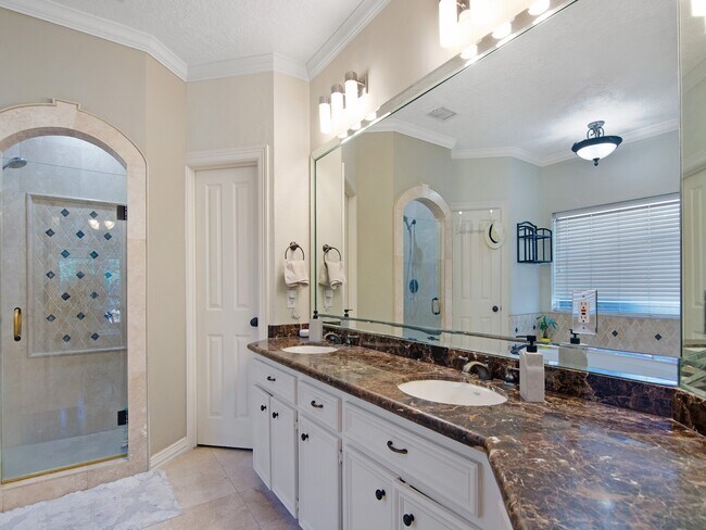 Building Photo - 25 Cokeberry St