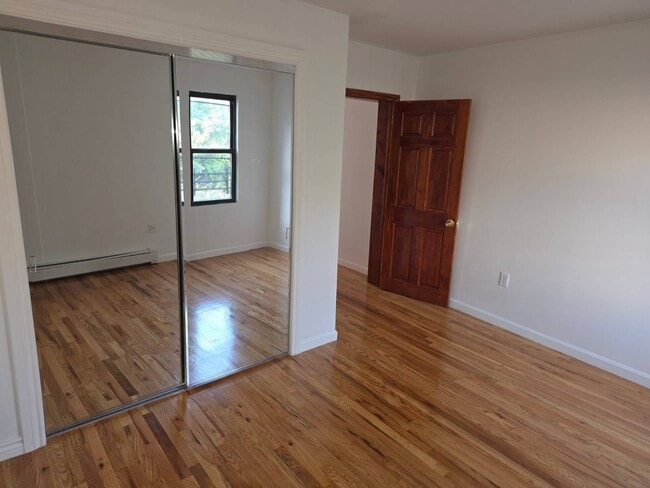 Building Photo - 732 Belmont Ave