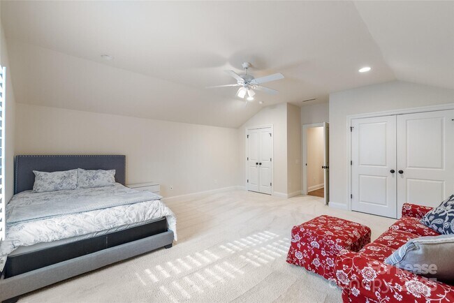 Building Photo - 6723 Conservatory Ln