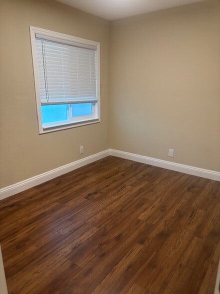 3rd bedroom - 3751 Mosswood Dr