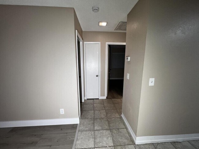 Building Photo - 4221 Middlesex Ave