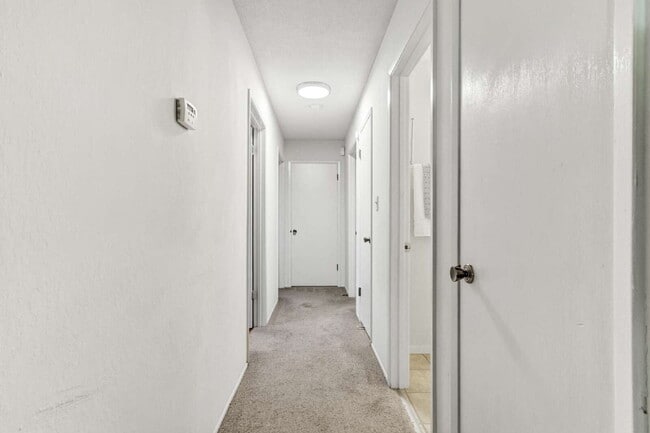 Building Photo - Classic Davis Manor Ranch — 3 Bed, 2 Bath with Covered Patio and Large Yard