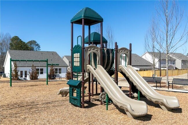 Building Photo - 3065 Cambridge Ml St