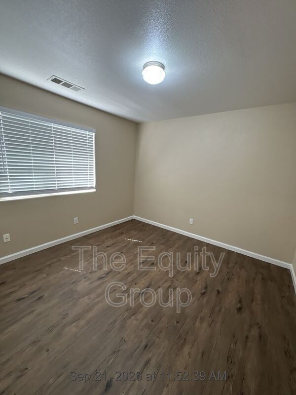 Building Photo - 2322 N Vickie Ct