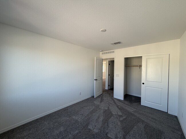 Building Photo - 10290 Dallington St