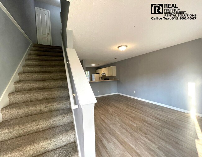 Building Photo - 2 Story Brick Duplex- 2BD/1.5BA Walk to MTSU!