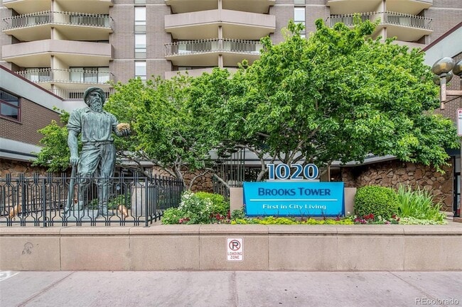 Building Photo - 1020 15th St