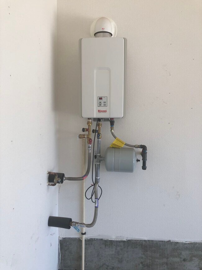 Building Photo - 20007 SW 64th Terrace